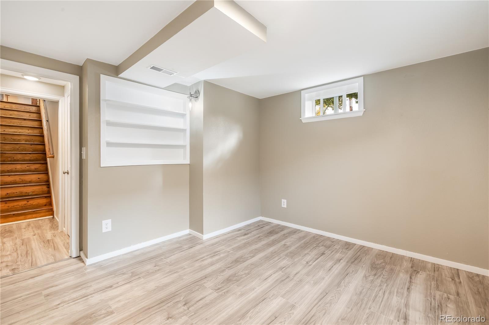 1700 Jewel Drive