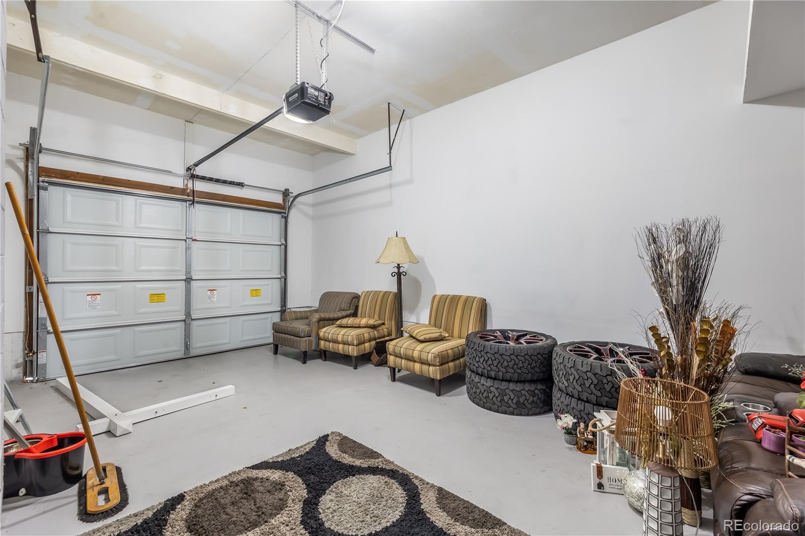 1700 Jewel Drive