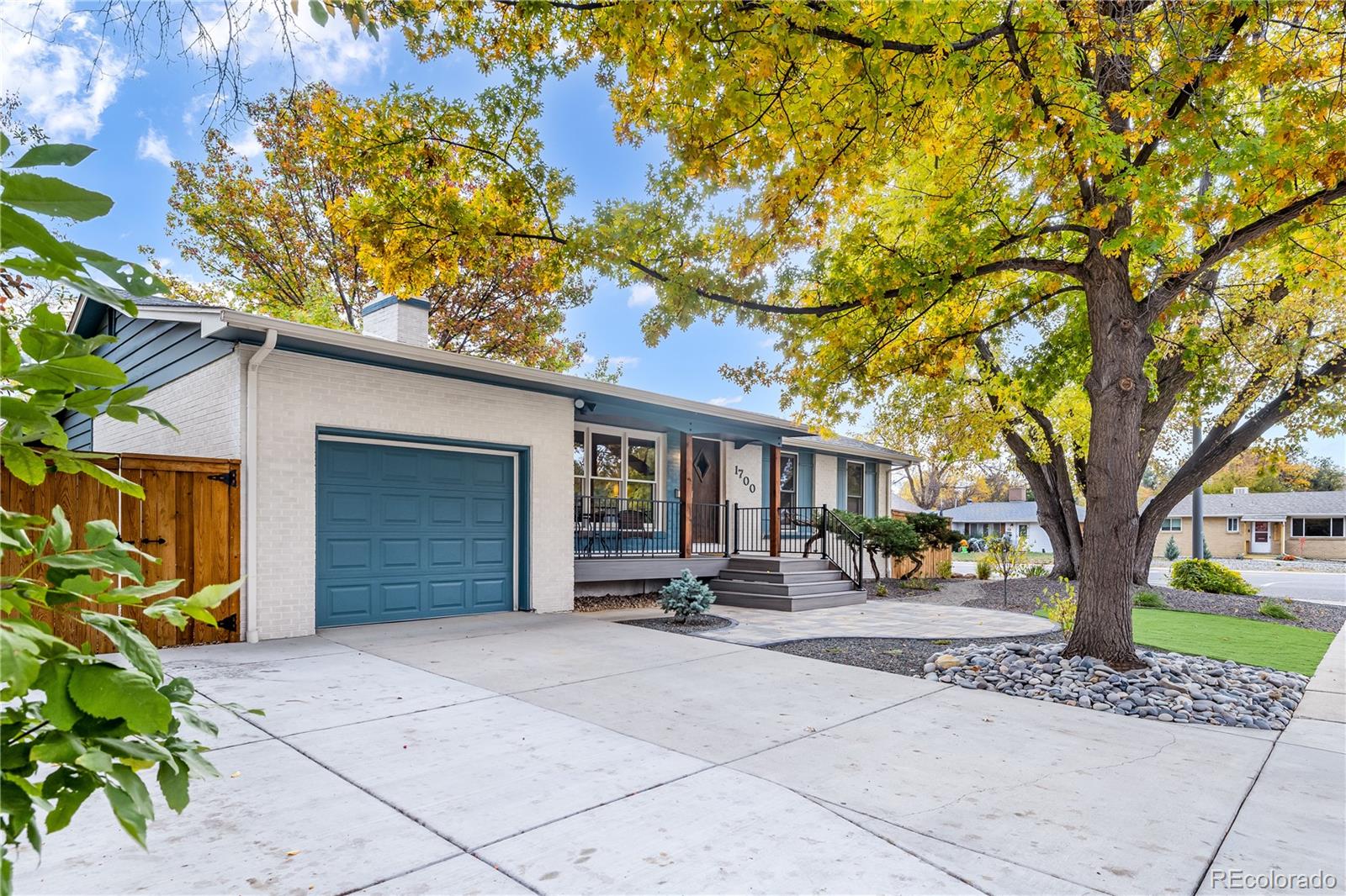 1700 Jewel Drive