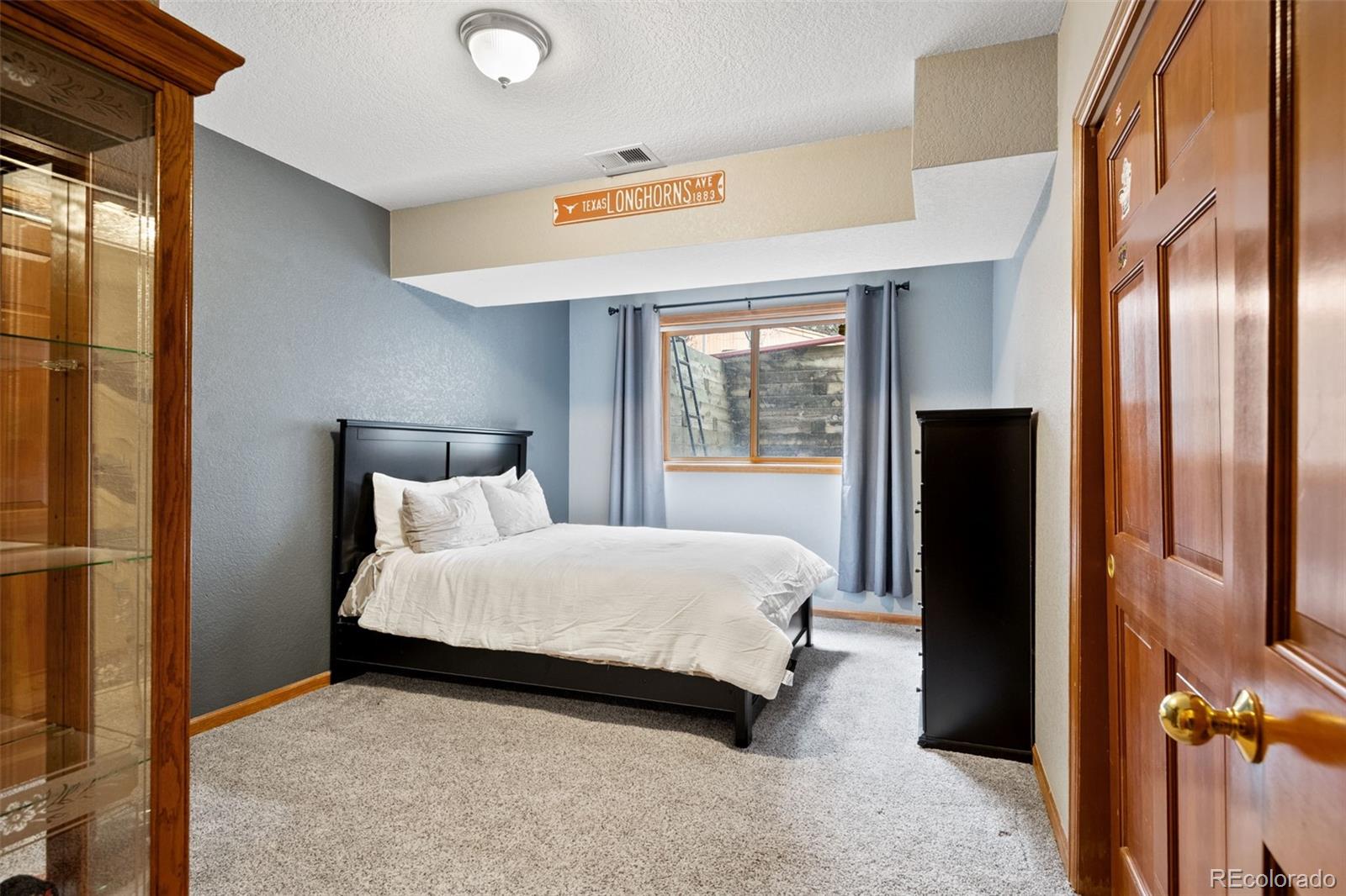 6766 Westwoods Circle