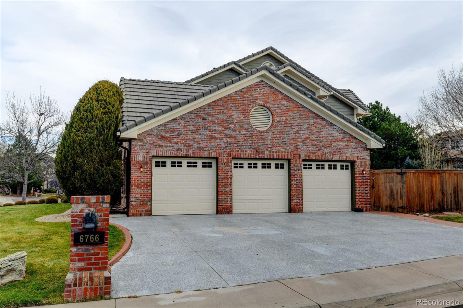 6766 Westwoods Circle