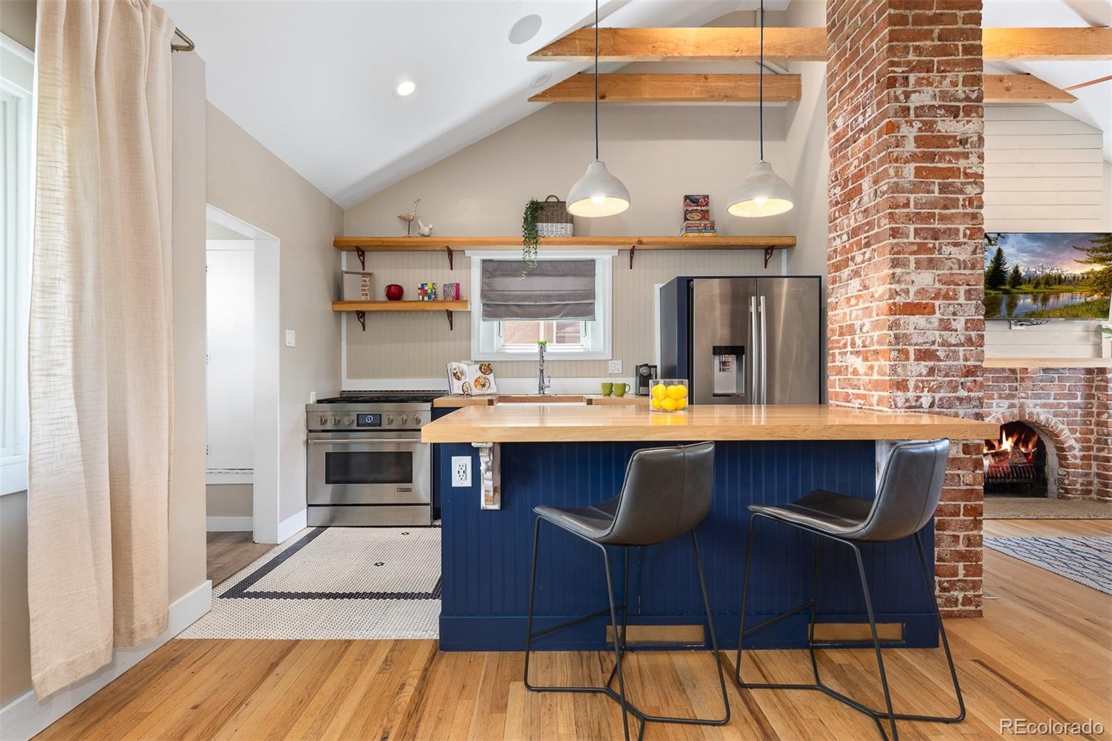 2050 S Corona Street