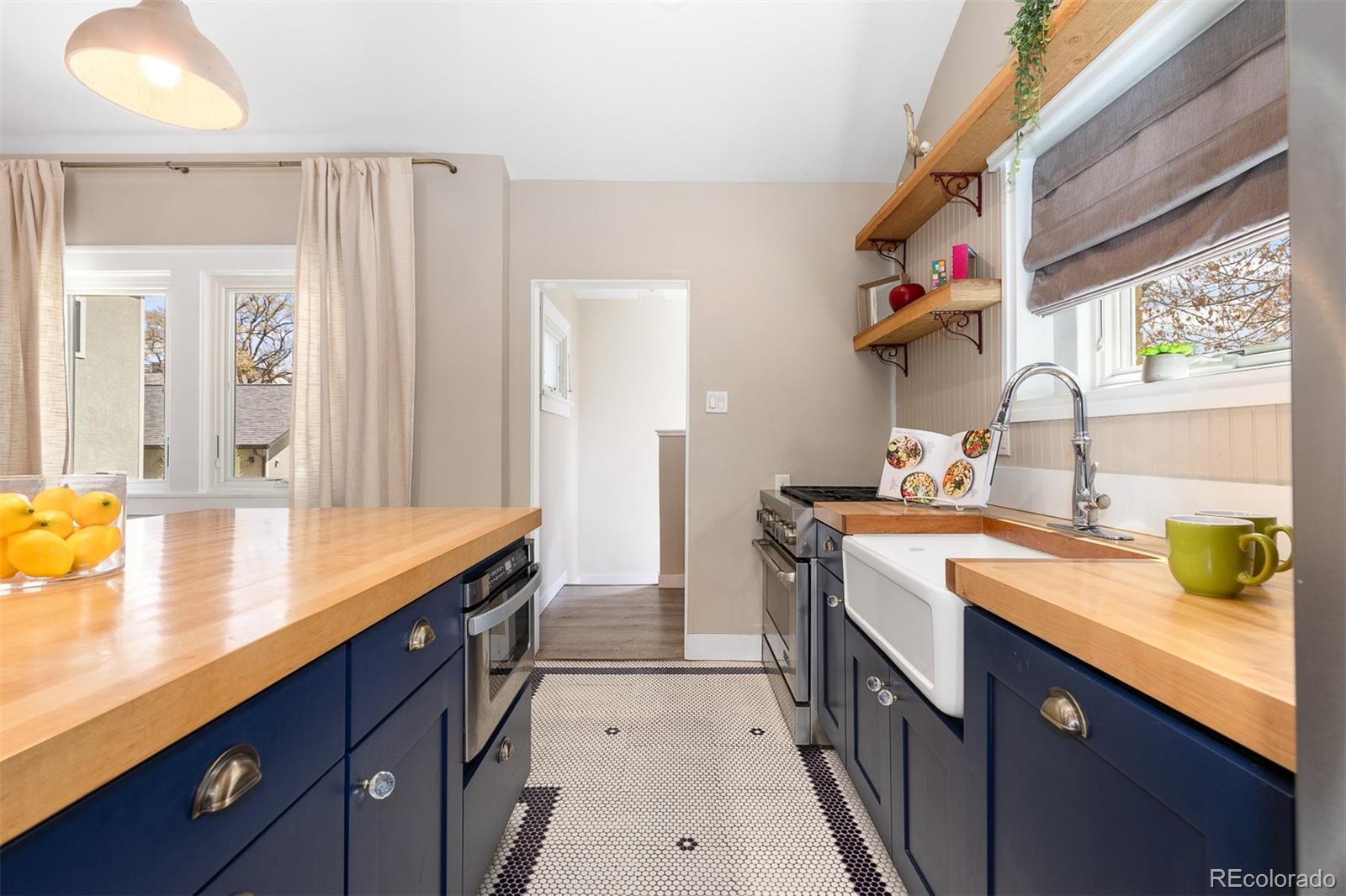 2050 S Corona Street