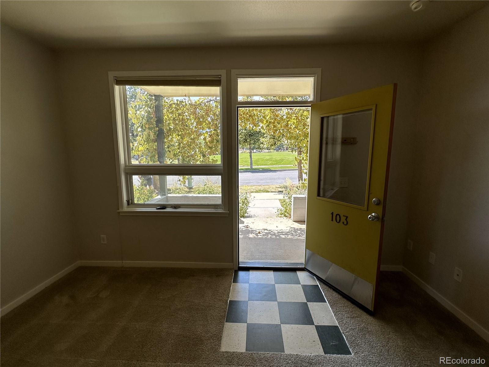 4670 Holiday Drive Unit: 103