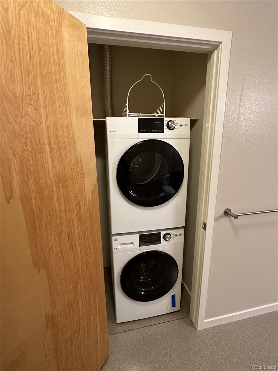 4670 Holiday Drive Unit: 103