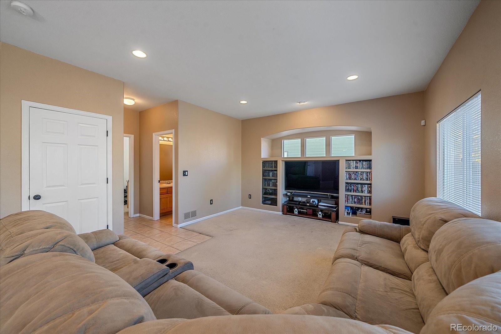 10197 Garfield Circle