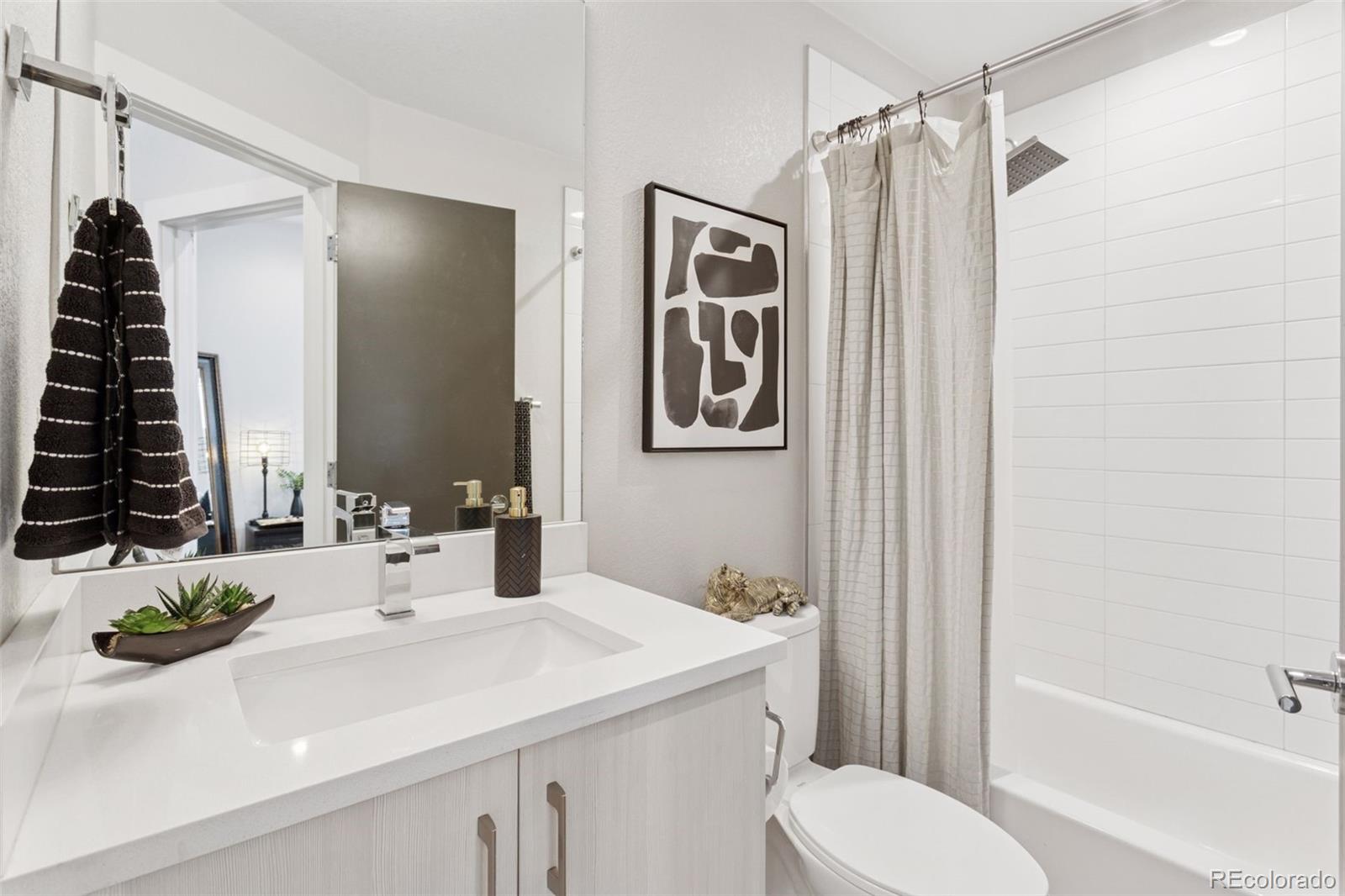 1836 Grove Street Unit: 108