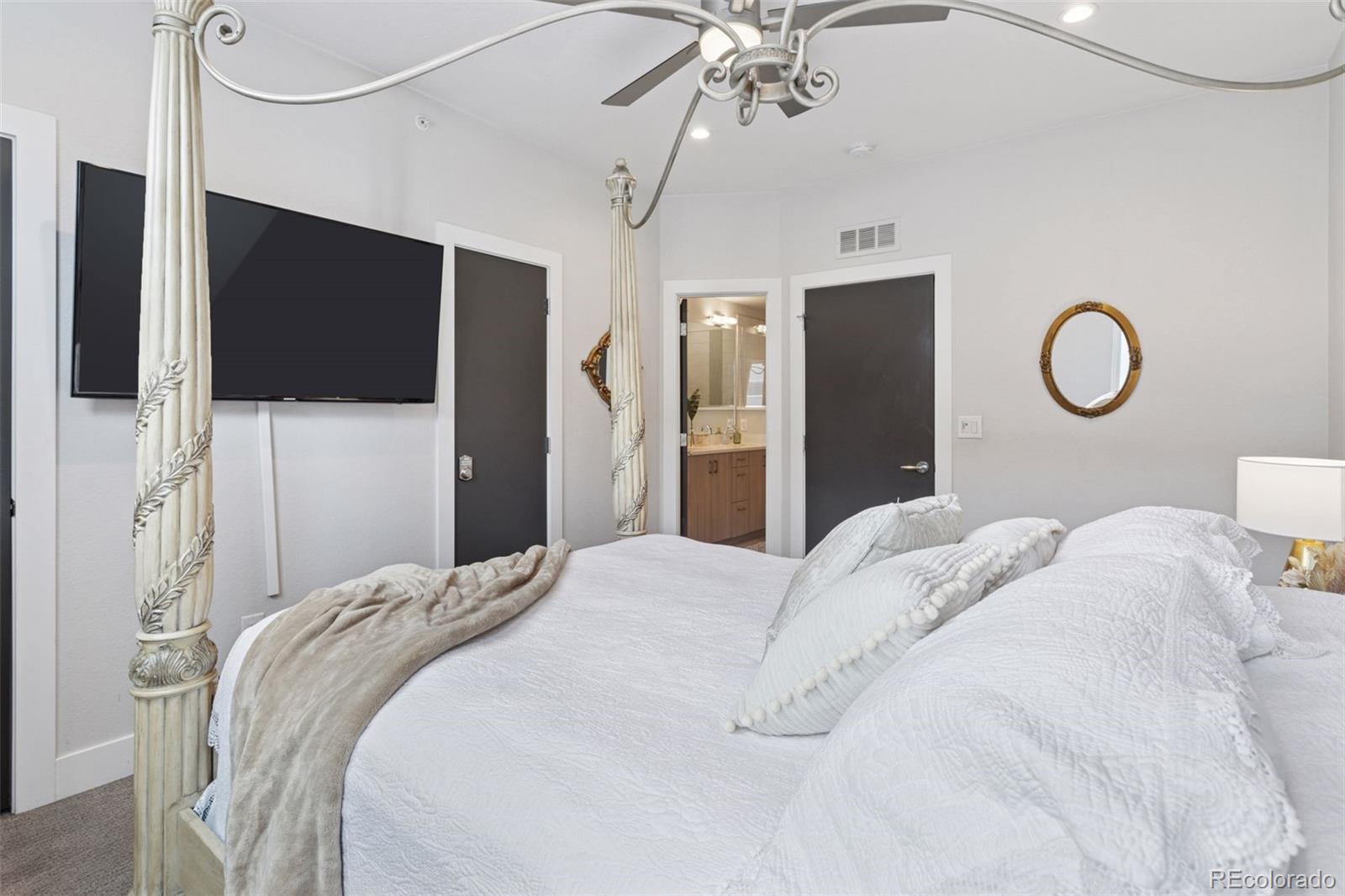 1836 Grove Street Unit: 108