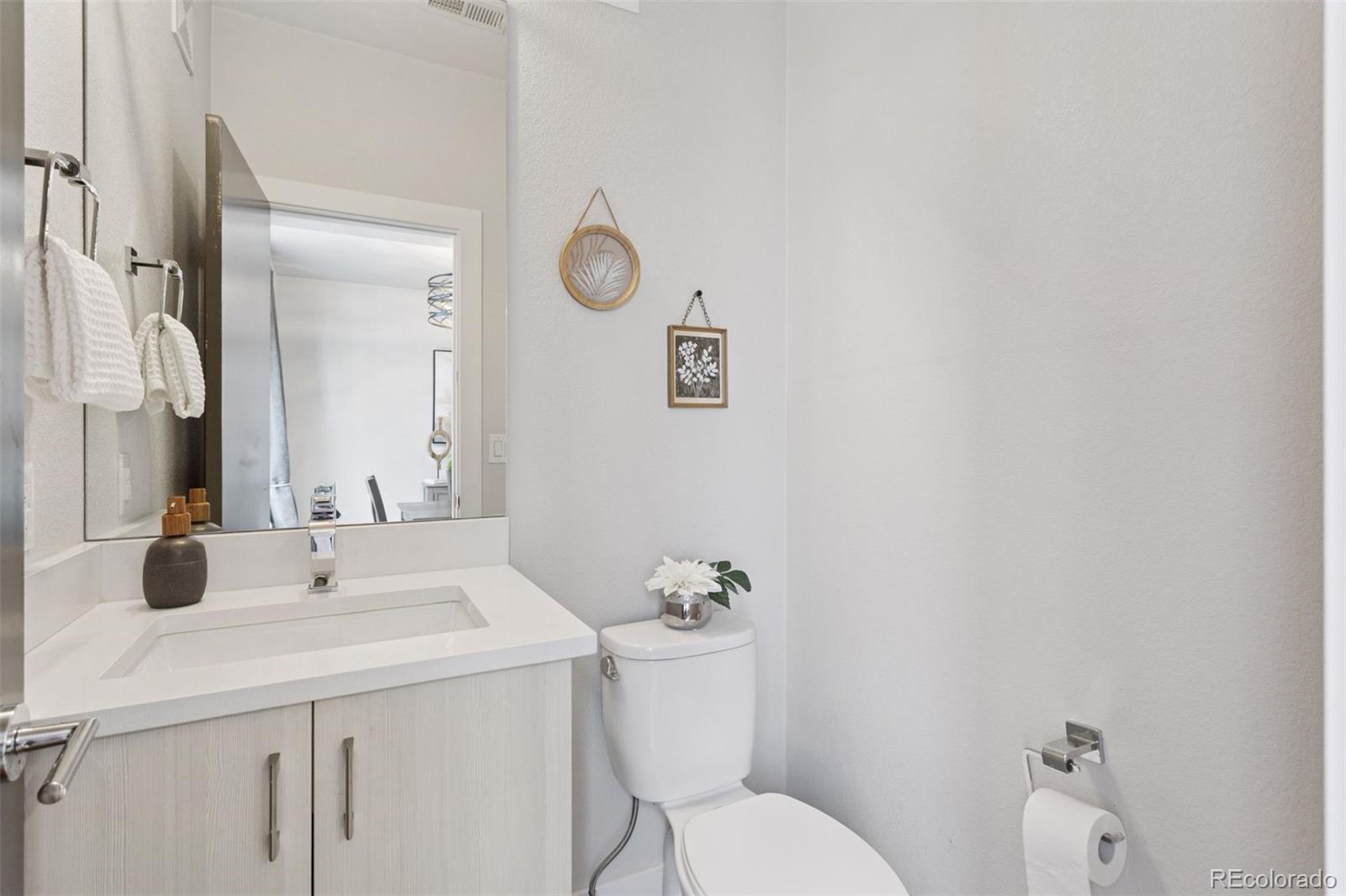 1836 Grove Street Unit: 108