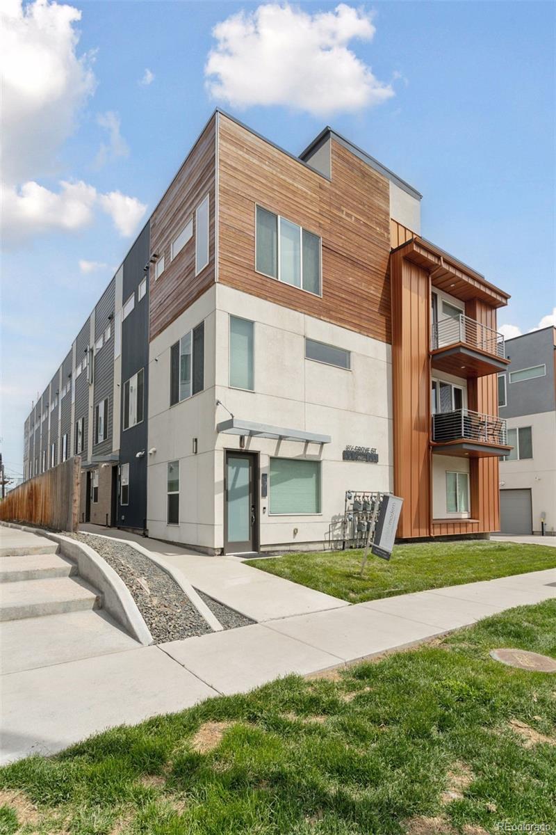 1836 Grove Street Unit: 108