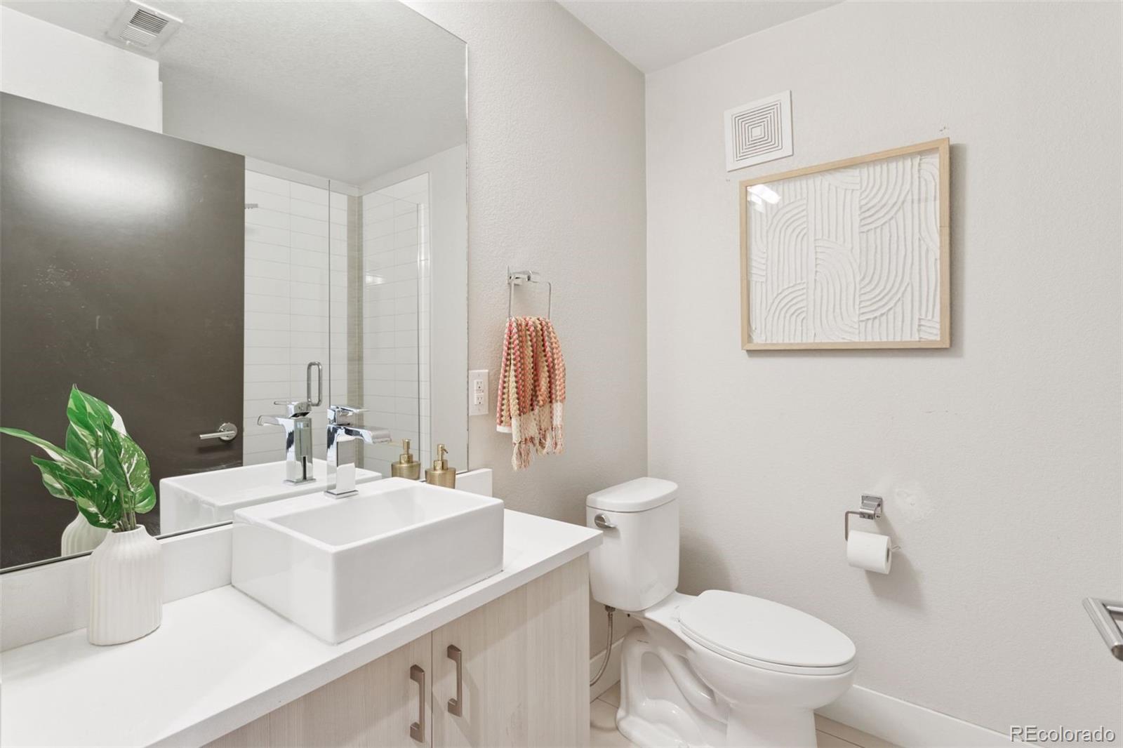 1836 Grove Street Unit: 108