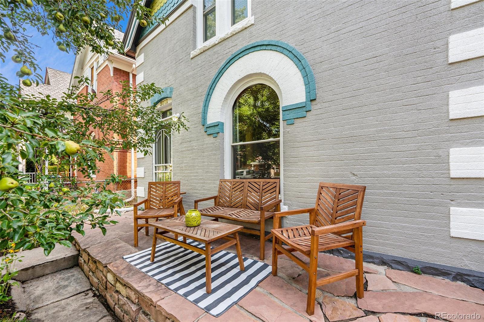 3012 N Hooker Street