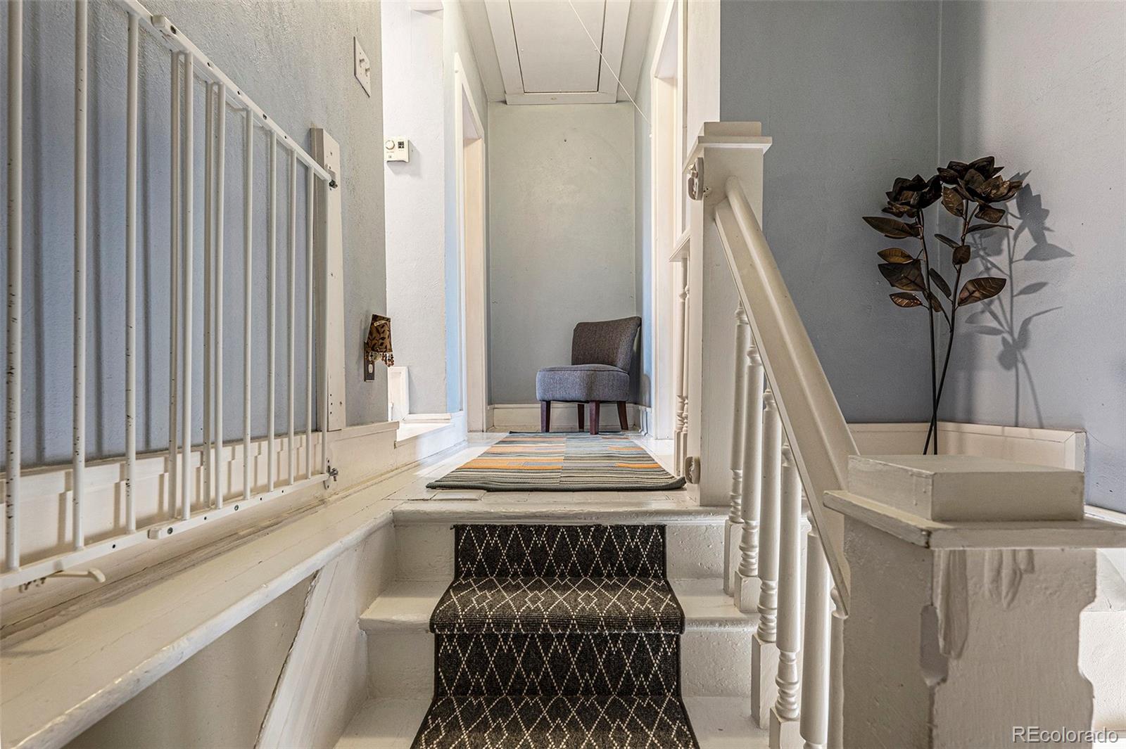 3012 N Hooker Street