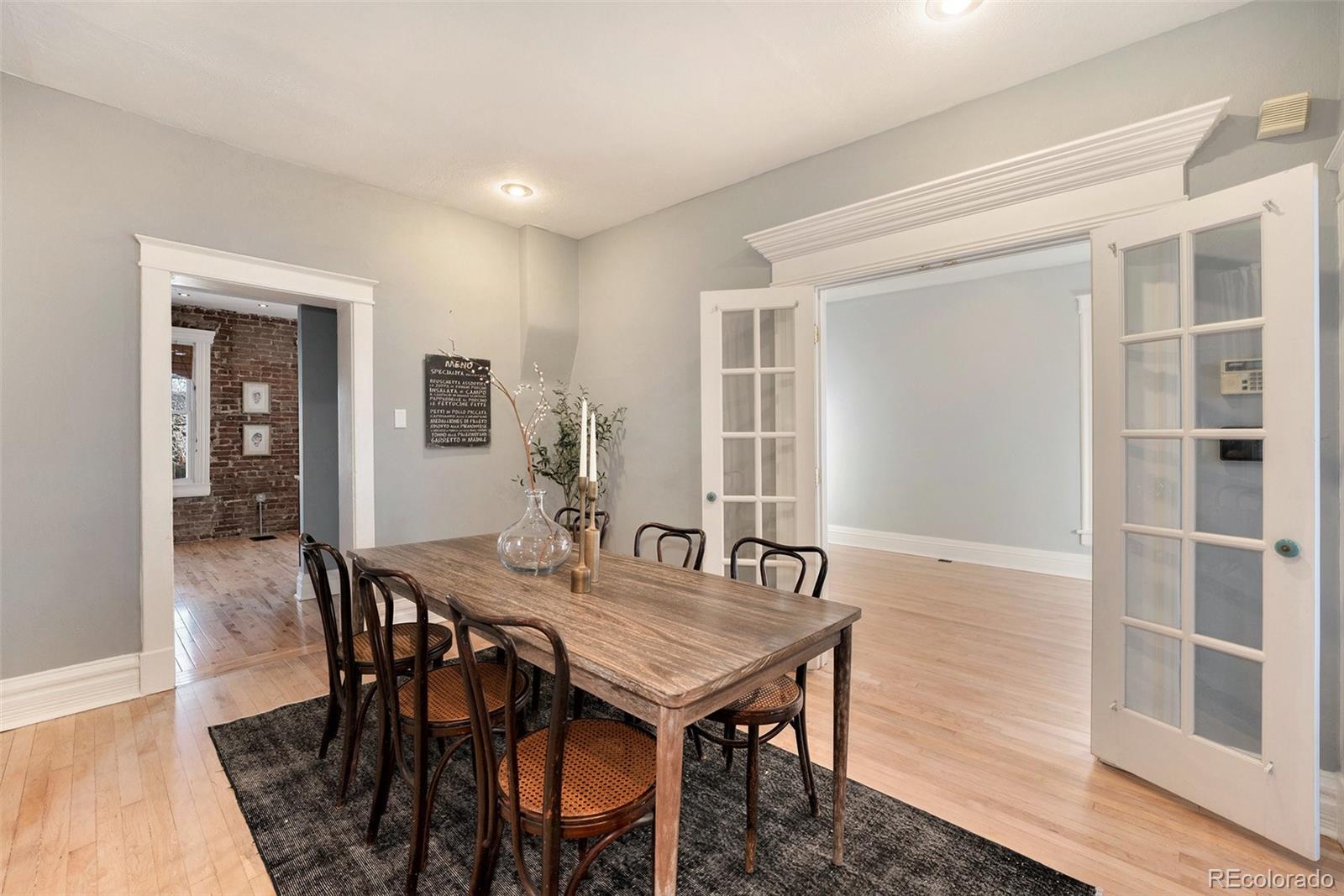 3012 N Hooker Street