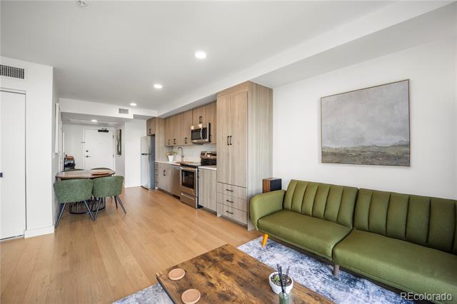 3575 Chestnut Place Unit: 701