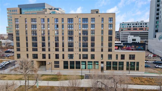 3575 Chestnut Place Unit: 701