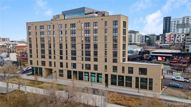 3575 Chestnut Place Unit: 701