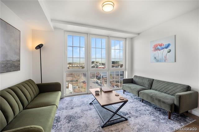 3575 Chestnut Place Unit: 701