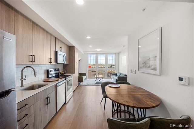 3575 Chestnut Place Unit: 701
