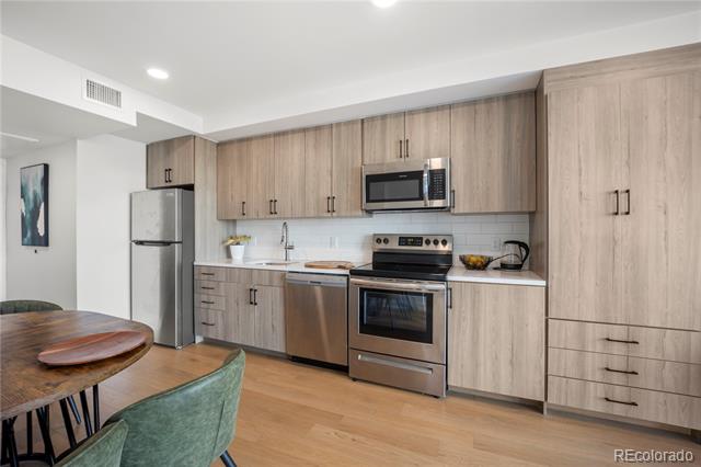 3575 Chestnut Place Unit: 701