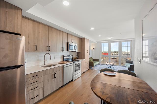 3575 Chestnut Place Unit: 701