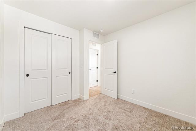 1084 W 96th Place