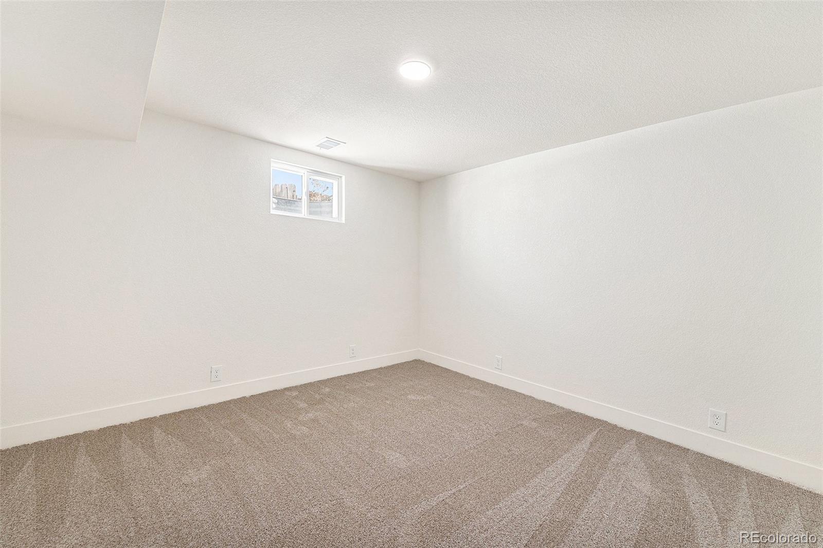 1084 W 96th Place
