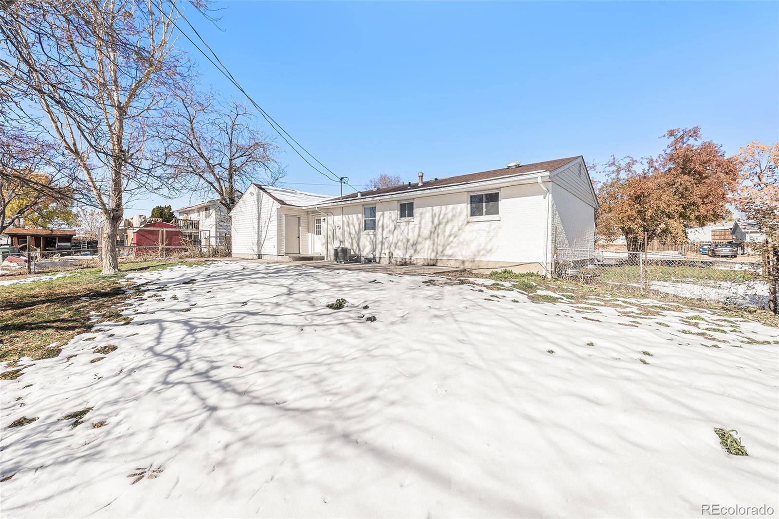 1084 W 96th Place
