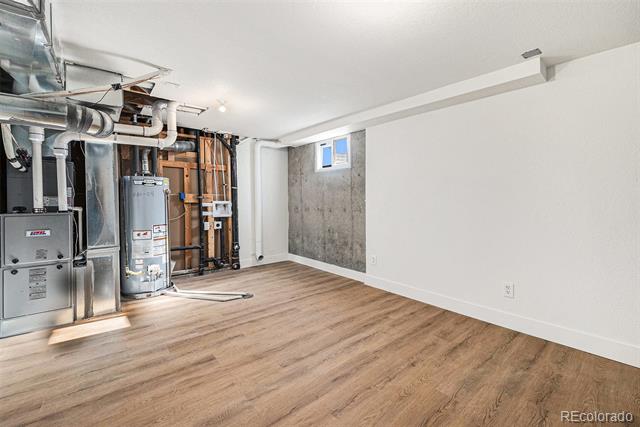 1084 W 96th Place