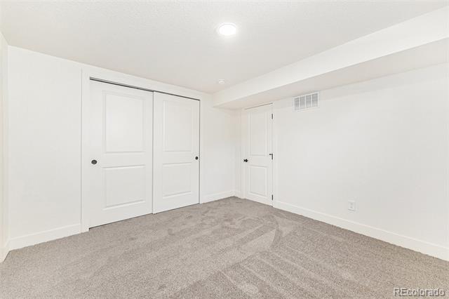 1084 W 96th Place
