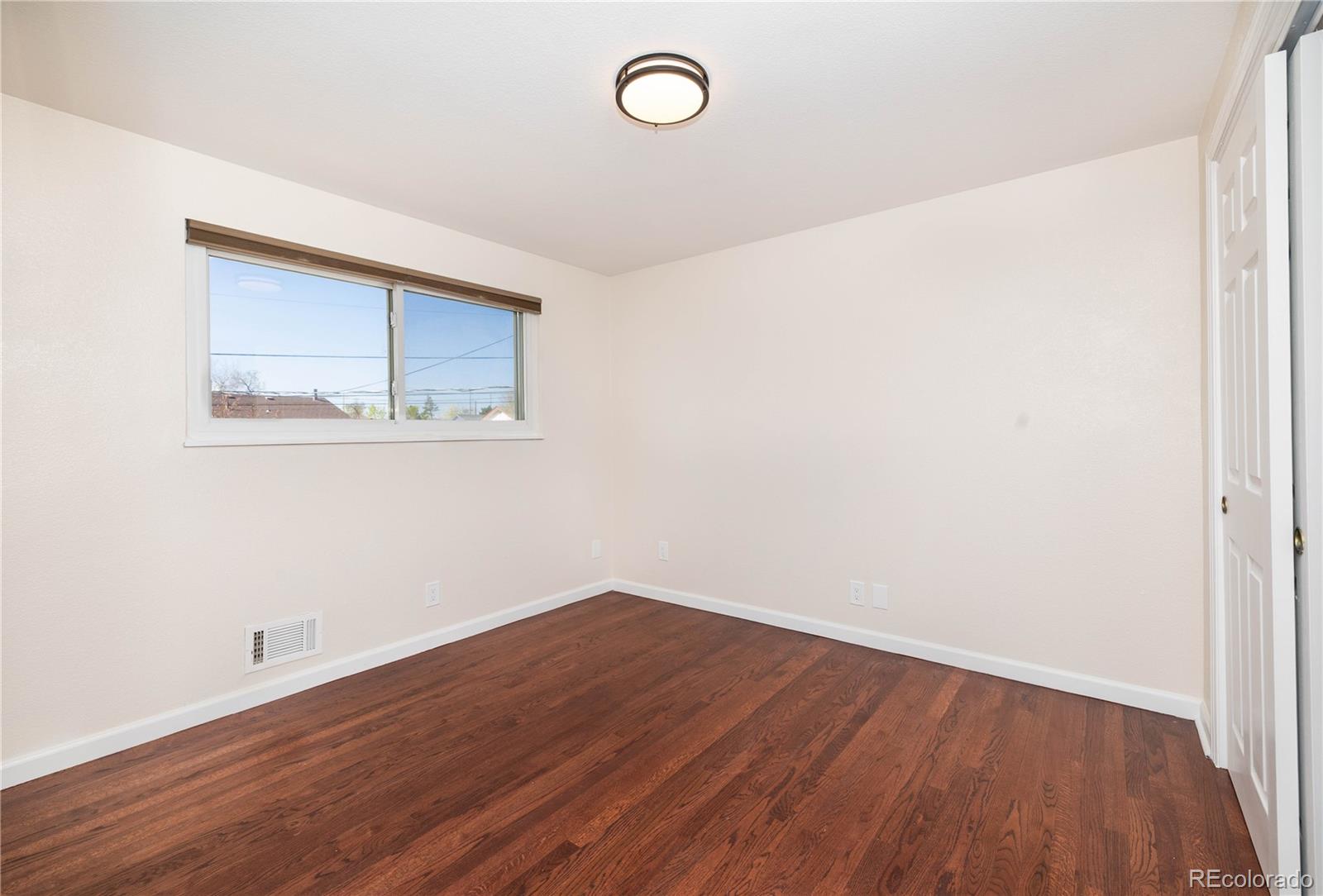 846 E 114th Place