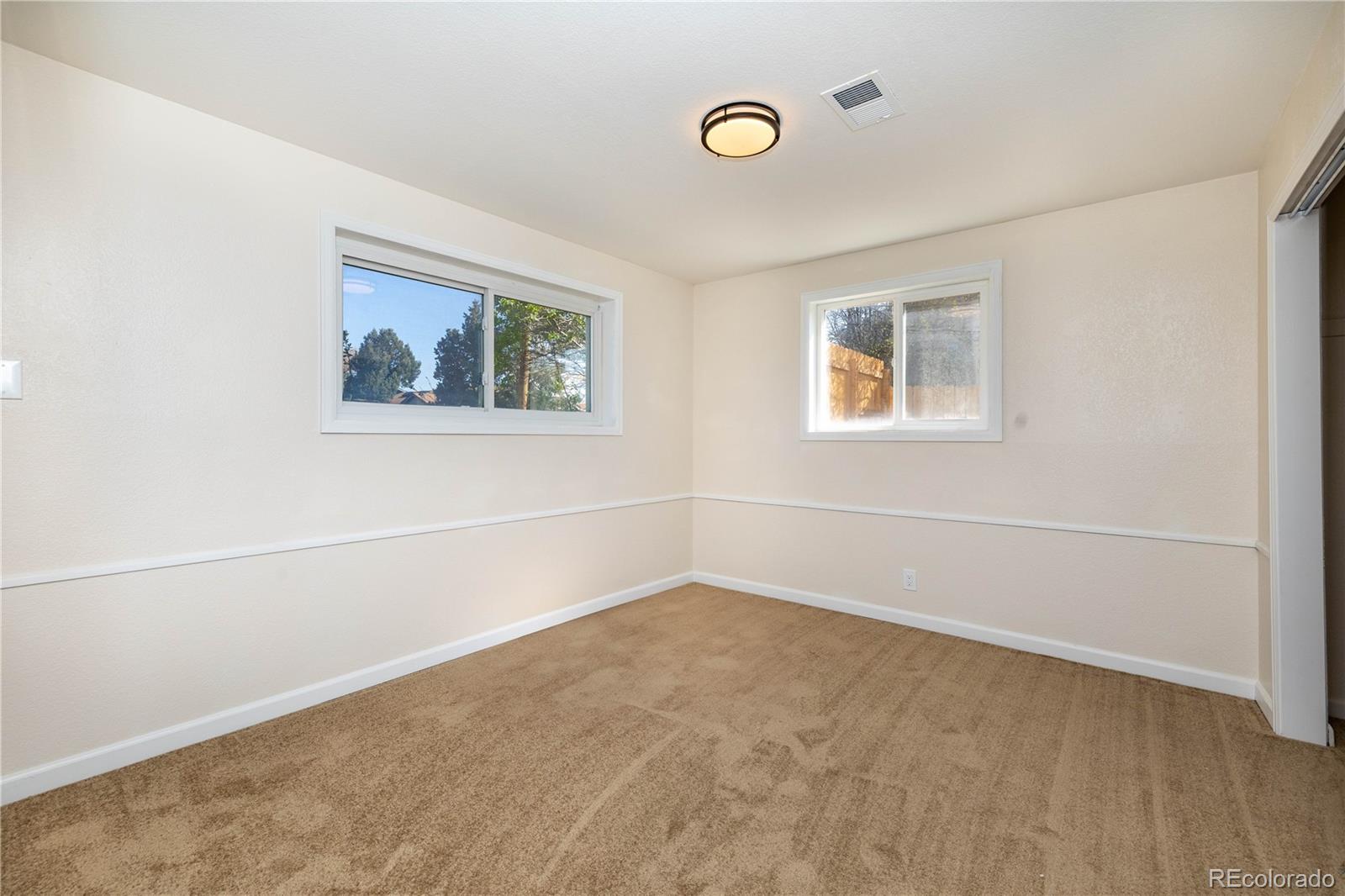 846 E 114th Place
