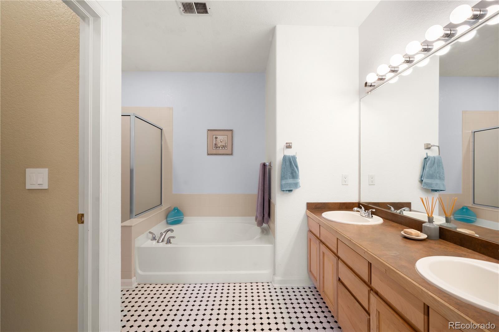 13706 Legend Trail Unit: 104