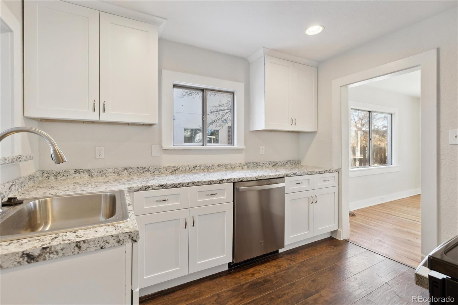 2900 S Cherokee Street