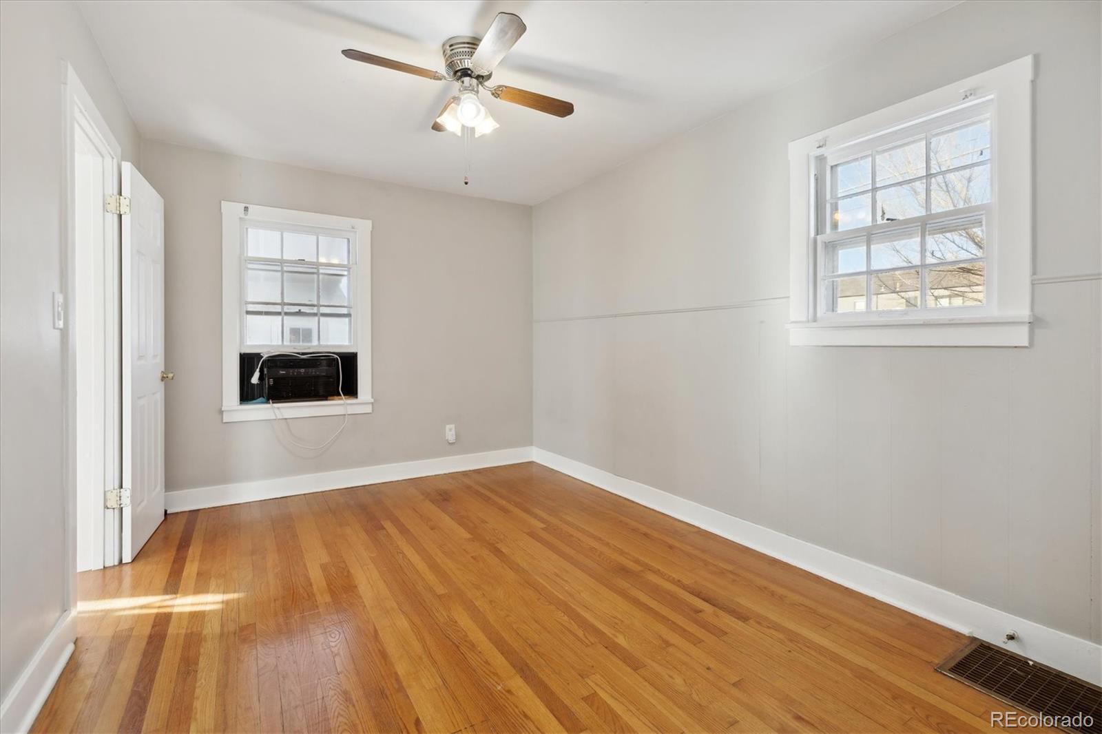 2900 S Cherokee Street