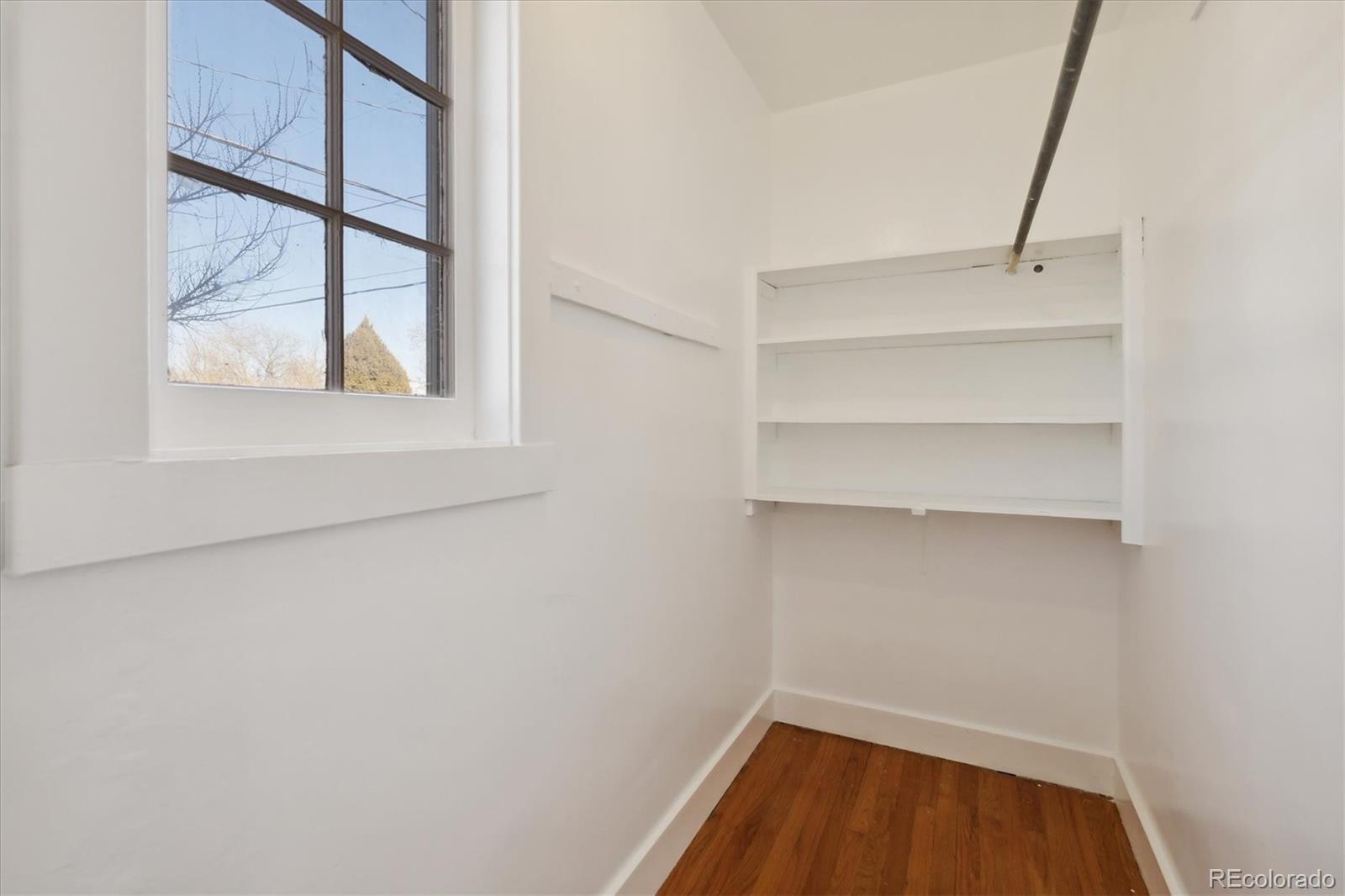 2900 S Cherokee Street