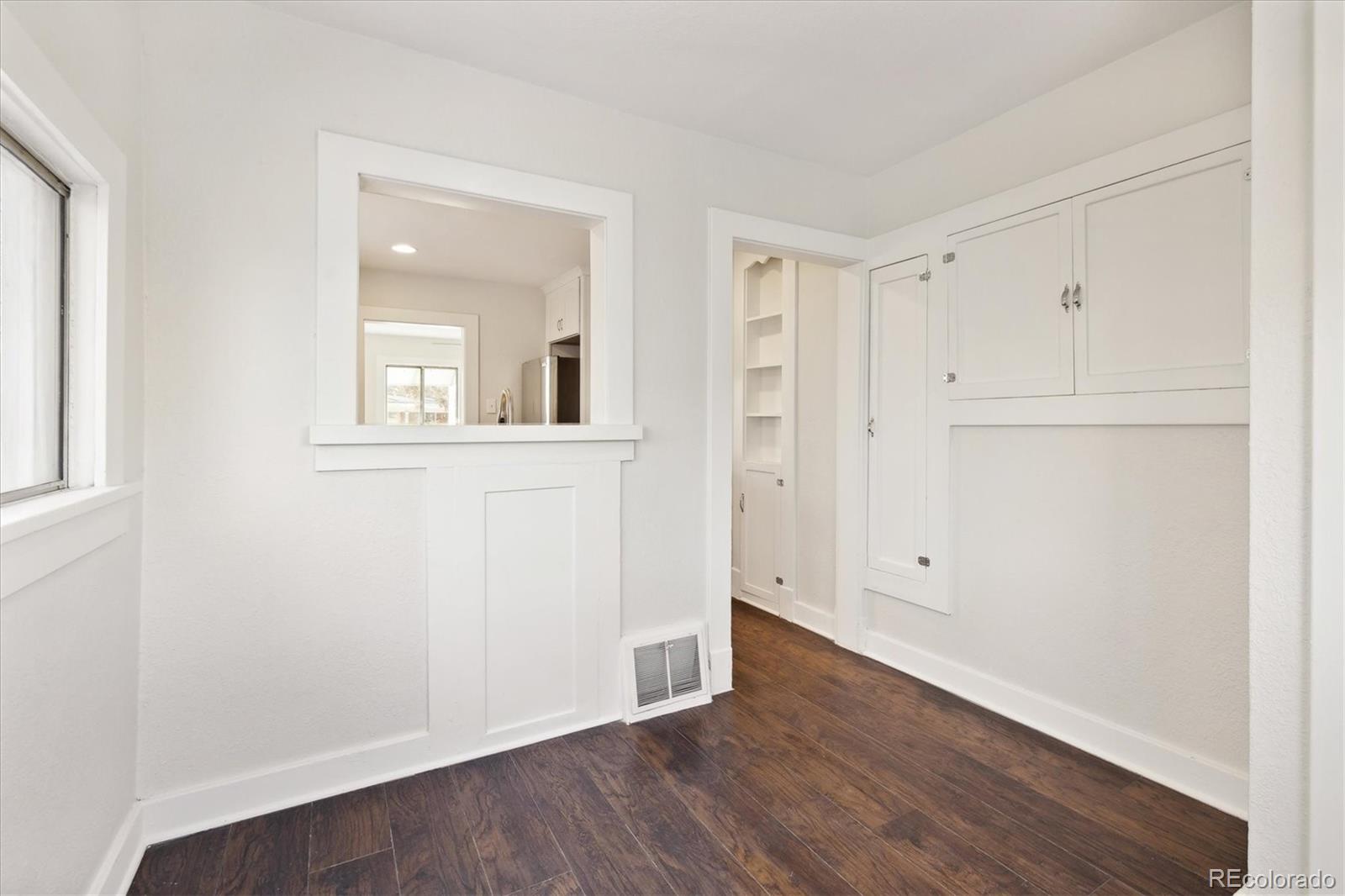 2900 S Cherokee Street