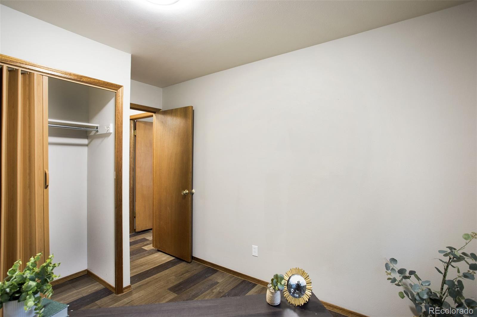 6349 Oak Court
