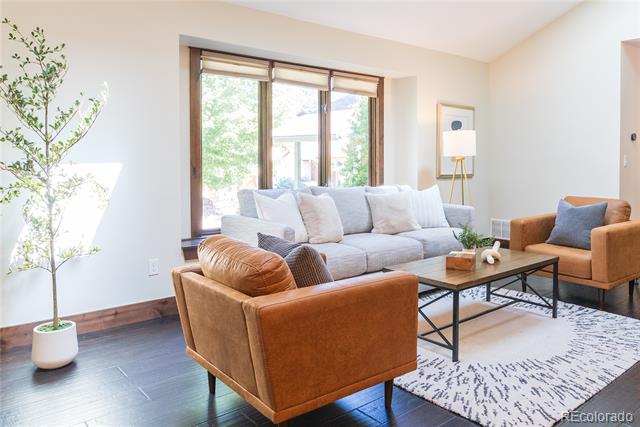 2464 Powderhorn Lane