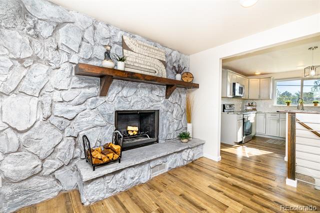7482 Beach Court