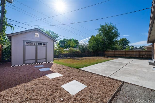 7482 Beach Court