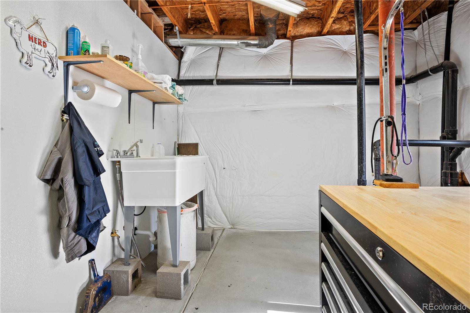 16525 Sanford Street