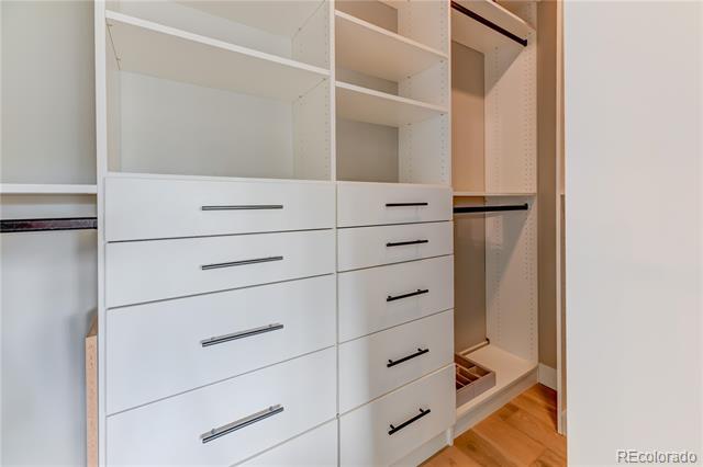 4615 W 50th Place