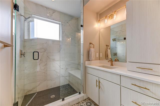 4615 W 50th Place