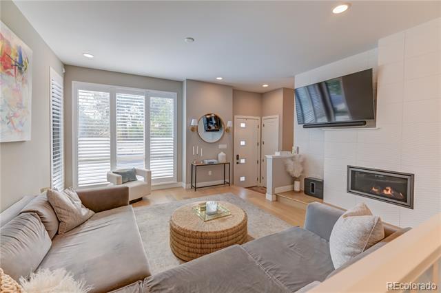 4615 W 50th Place