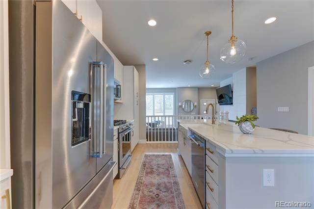 4615 W 50th Place