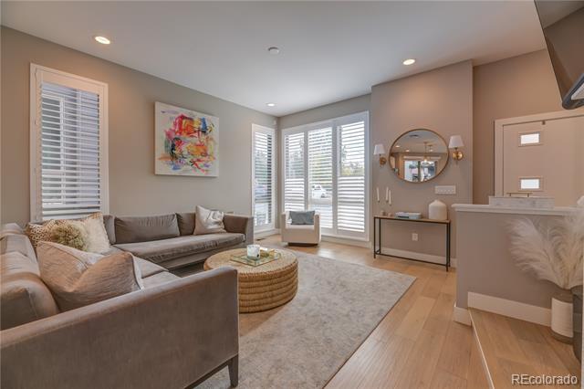 4615 W 50th Place