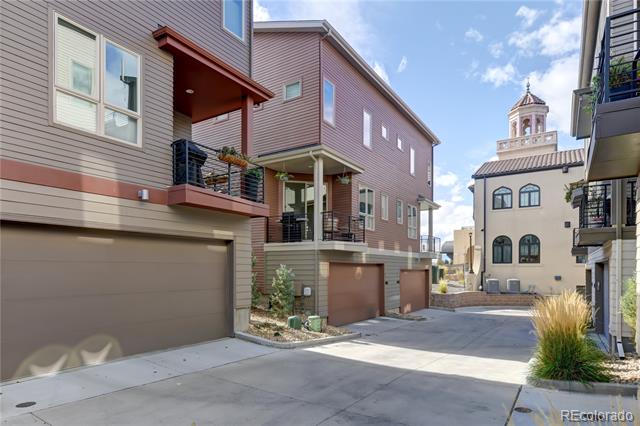 4615 W 50th Place