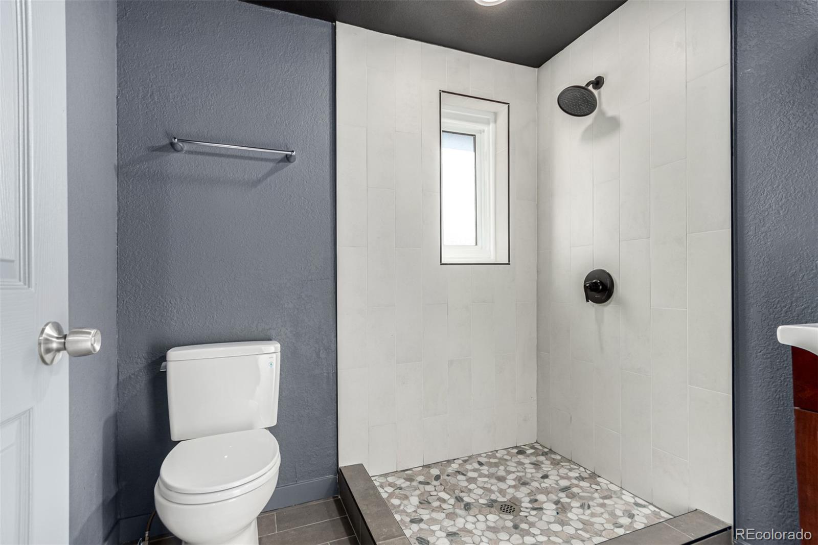 5470 Holland Drive
