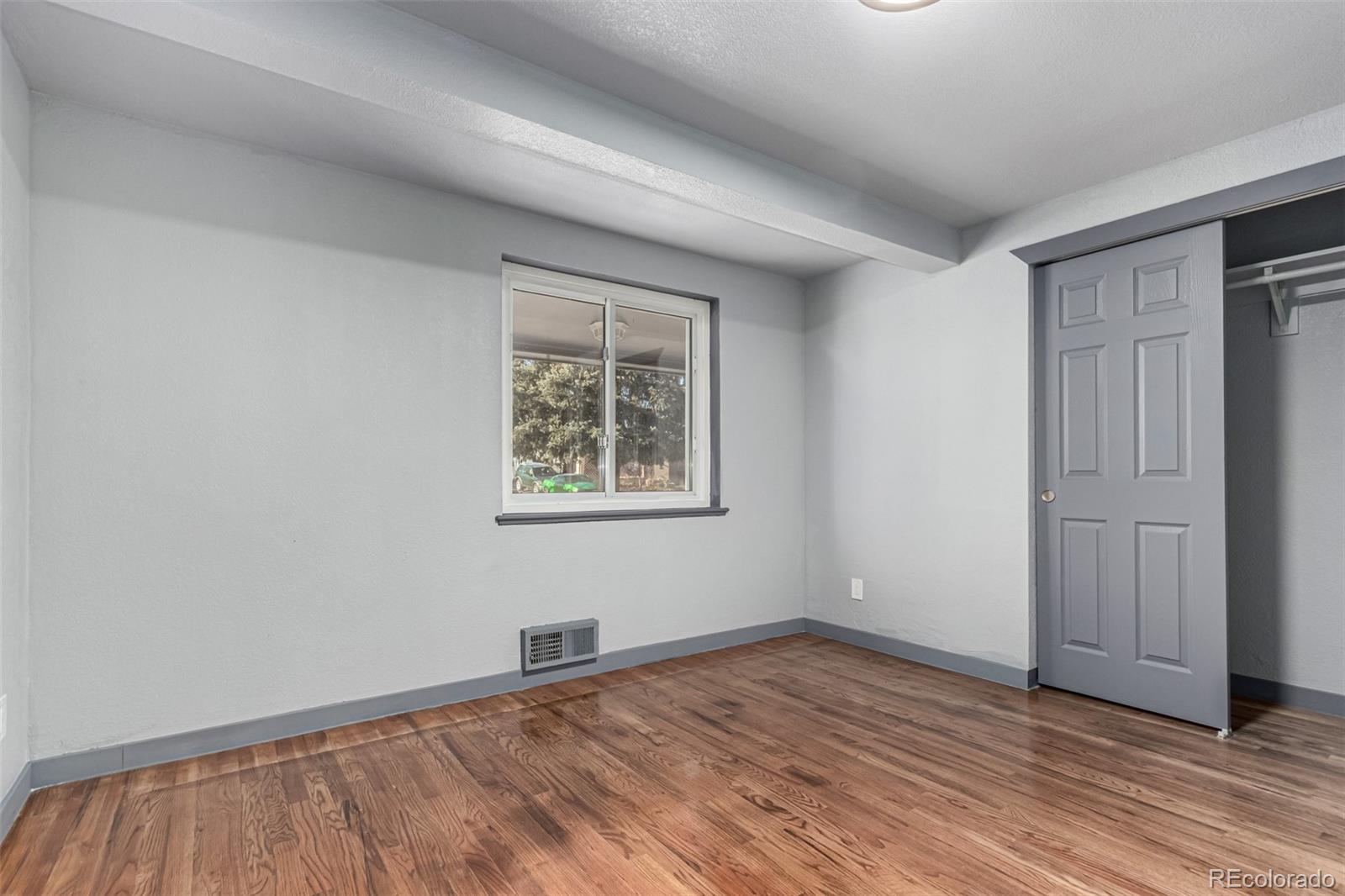 5470 Holland Drive